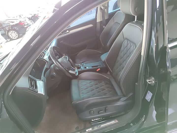 Фото 15 - Volkswagen Magotan GTE Hybrid