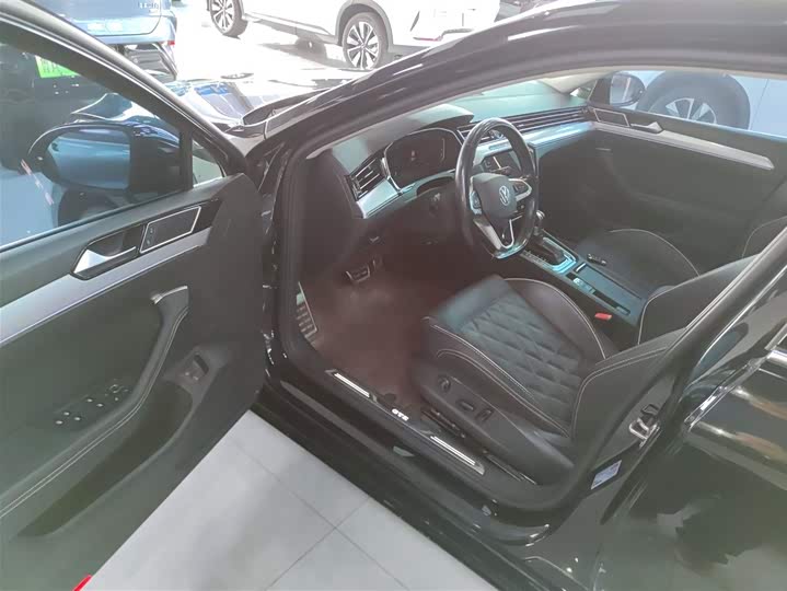 Фото 16 - Volkswagen Magotan GTE Hybrid