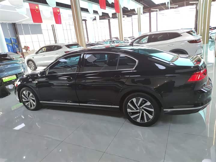 Фото 5 - Volkswagen Magotan GTE Hybrid