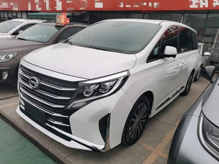 Фото 2 - GAC Trumpchi M8
