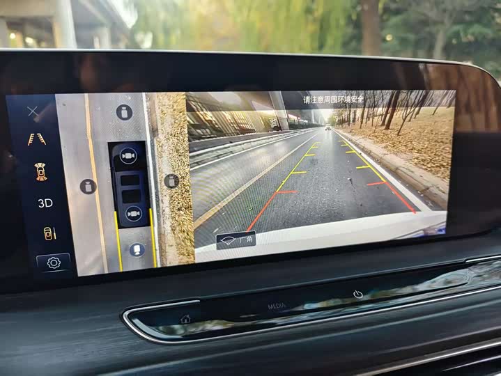 Фото 19 - Buick GL8 ES