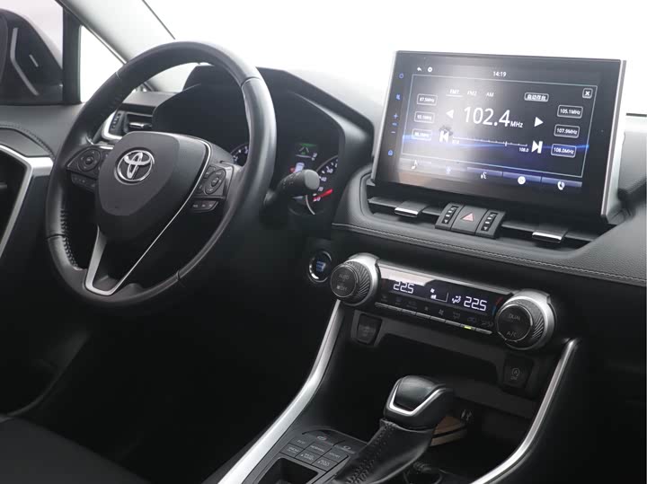 Фото 13 - Toyota Wildlander