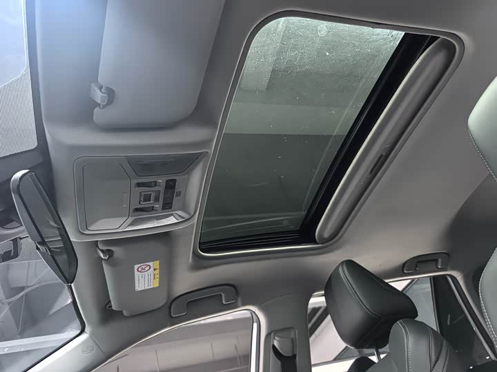 Фото 18 - Toyota Wildlander