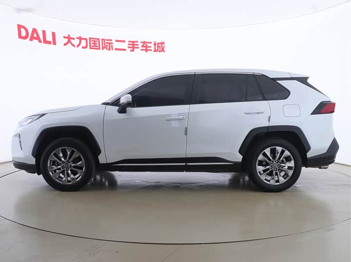 Фото 4 - Toyota Wildlander