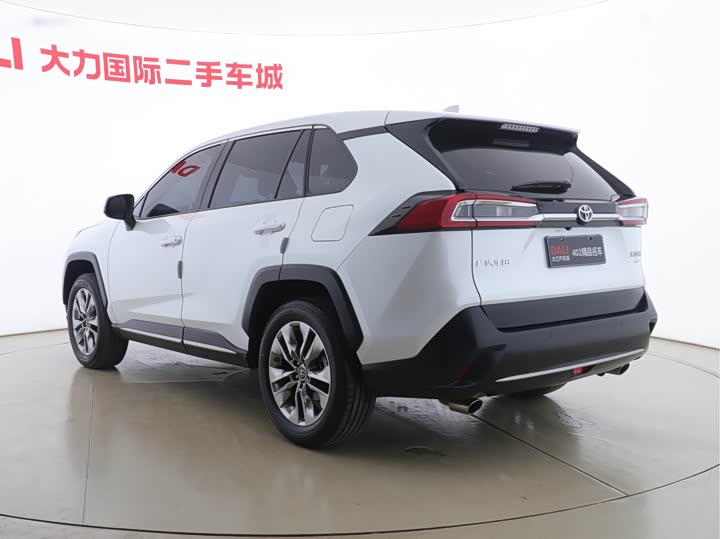 Фото 5 - Toyota Wildlander