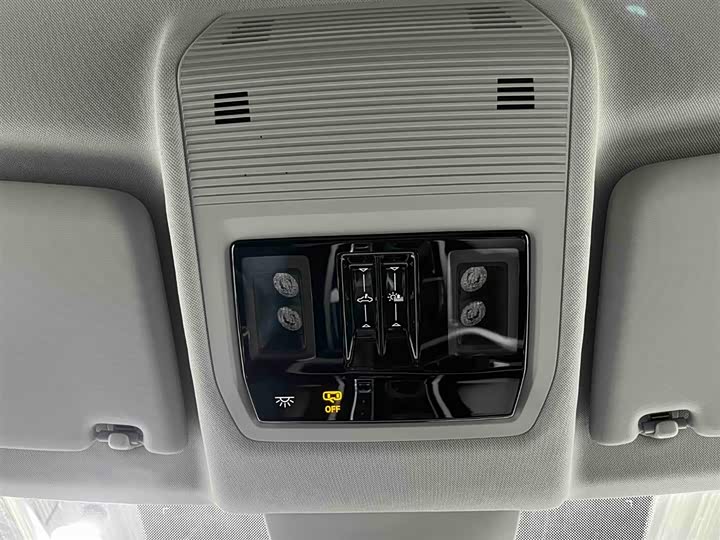 Фото 8 - Volkswagen Teramont X