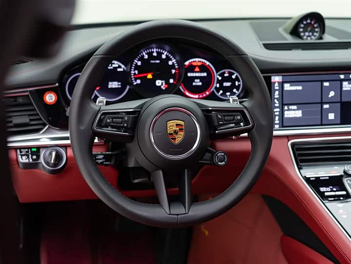 Фото 12 - Porsche Panamera