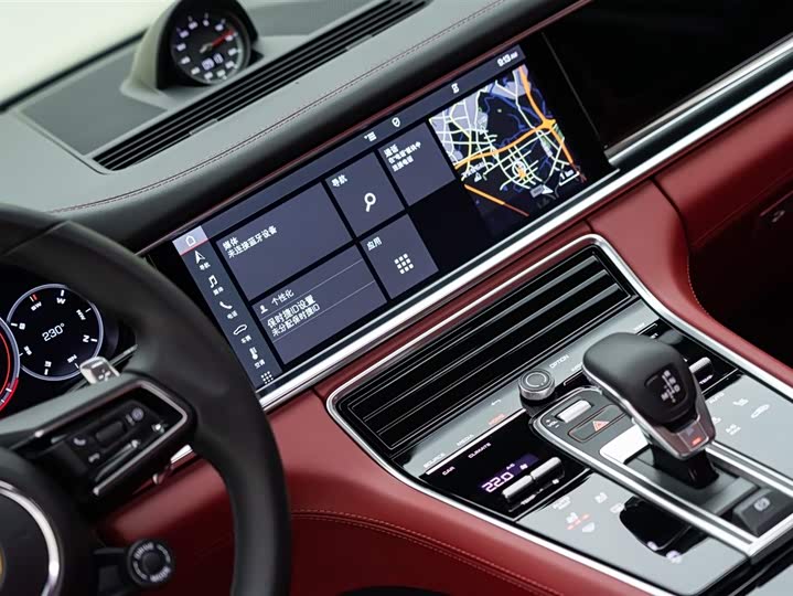 Фото 13 - Porsche Panamera