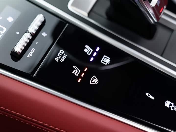 Фото 21 - Porsche Panamera