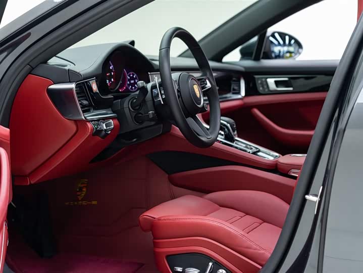 Фото 9 - Porsche Panamera