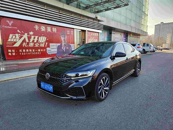 Фото 2 - Volkswagen Passat