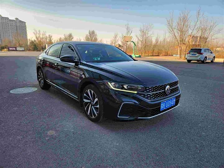 Фото 4 - Volkswagen Passat