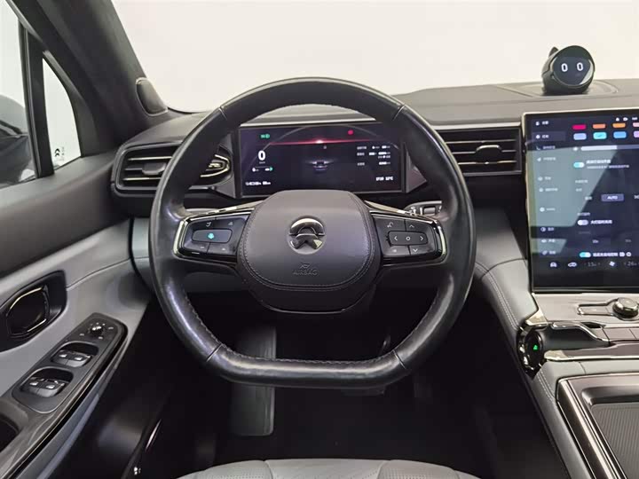 Фото 11 - Nio ES8