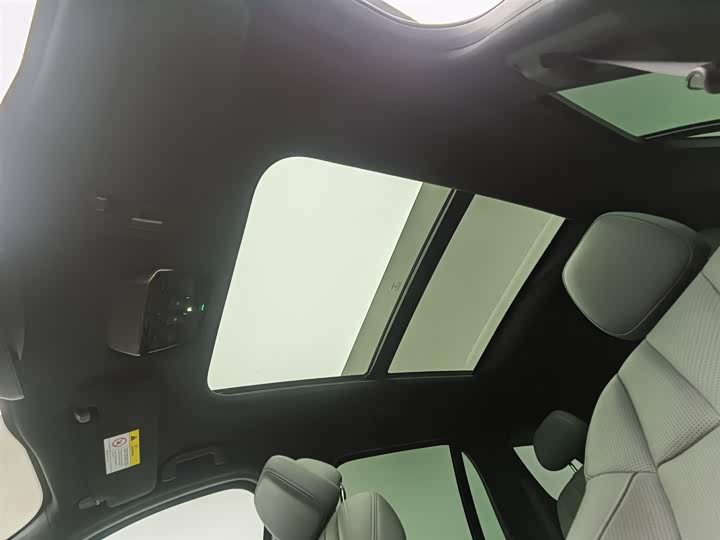 Фото 14 - Nio ES8