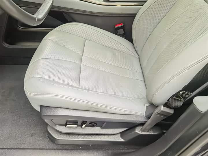 Фото 20 - Nio ES8