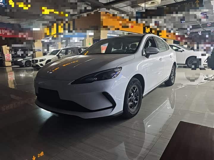 Фото 2 - BYD Seal 05 DM-i Hybrid