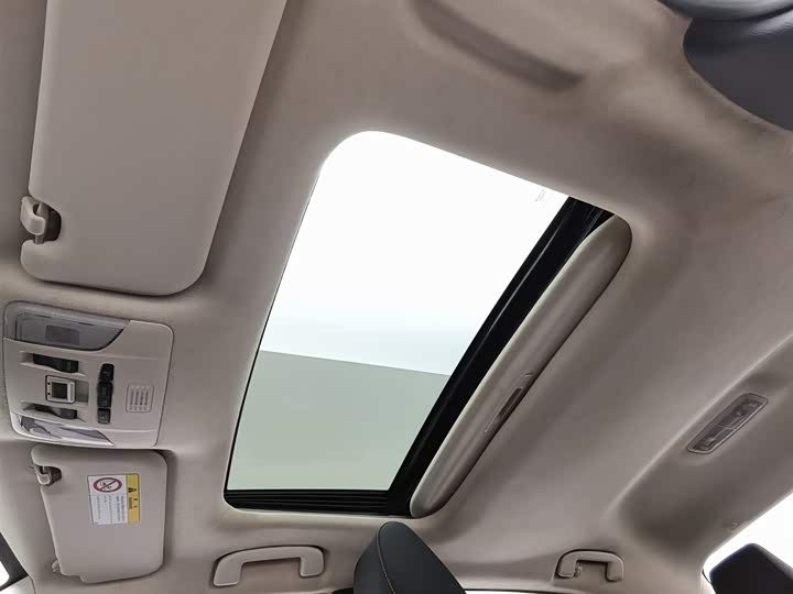 Фото 14 - Toyota Corolla