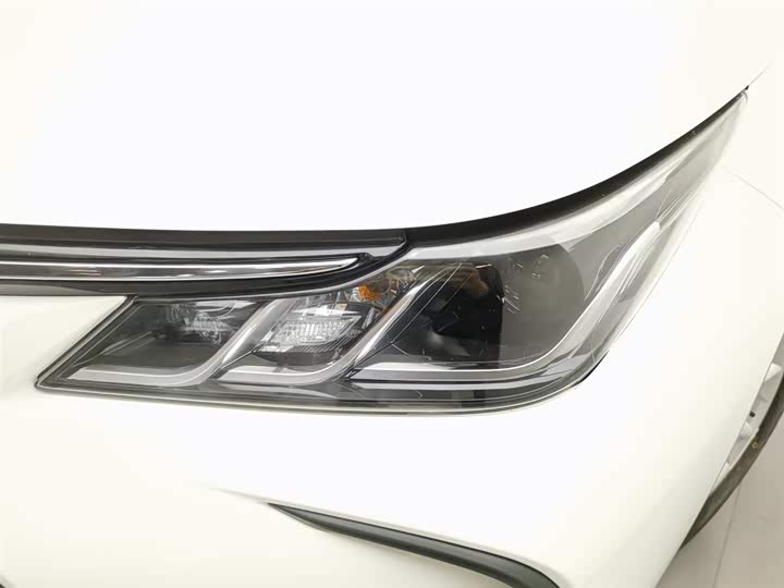 Фото 7 - Toyota Corolla