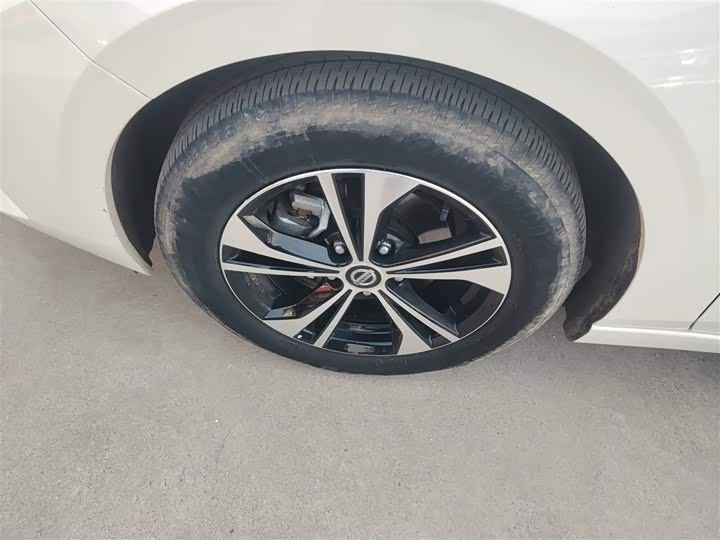 Фото 23 - Nissan Sylphy