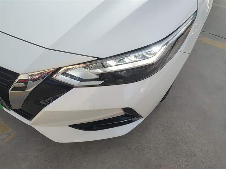 Фото 24 - Nissan Sylphy