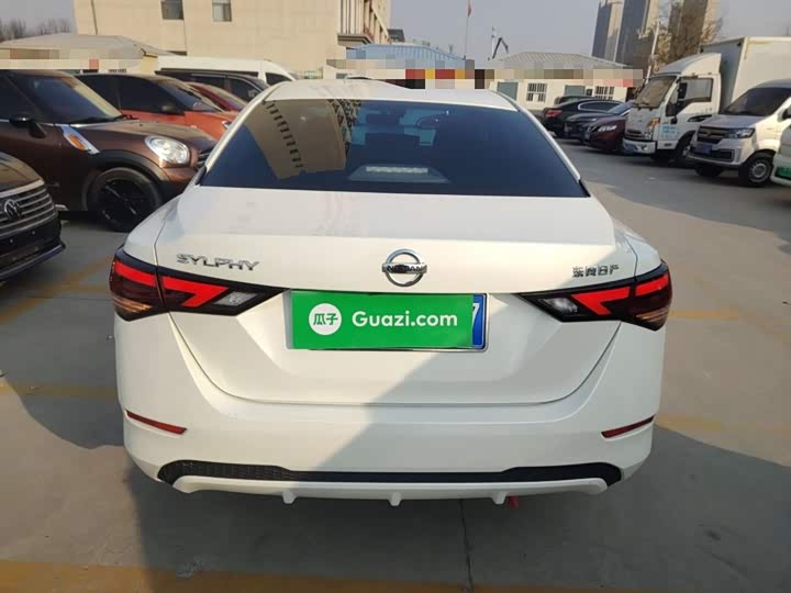 Фото 6 - Nissan Sylphy