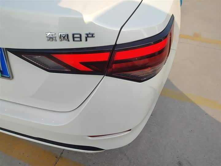 Фото 8 - Nissan Sylphy