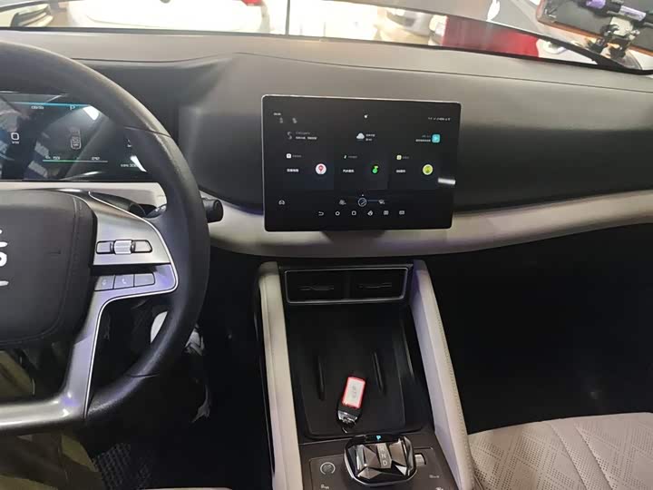 Фото 10 - BYD Yuan Up