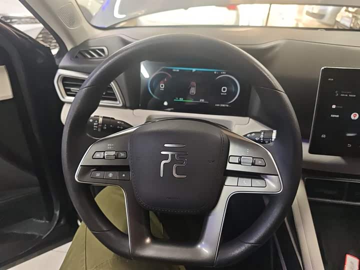 Фото 11 - BYD Yuan Up