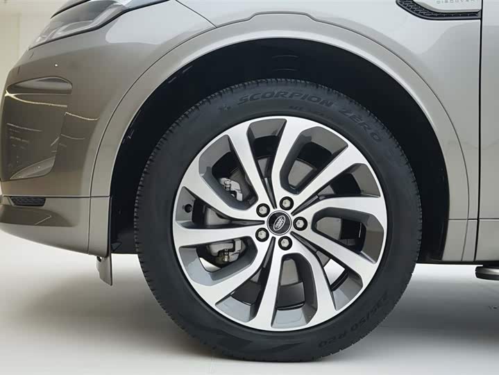 Фото 15 - Land Rover Discovery Sport