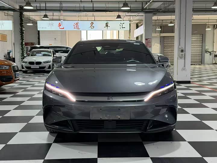 Фото 2 - BYD Han