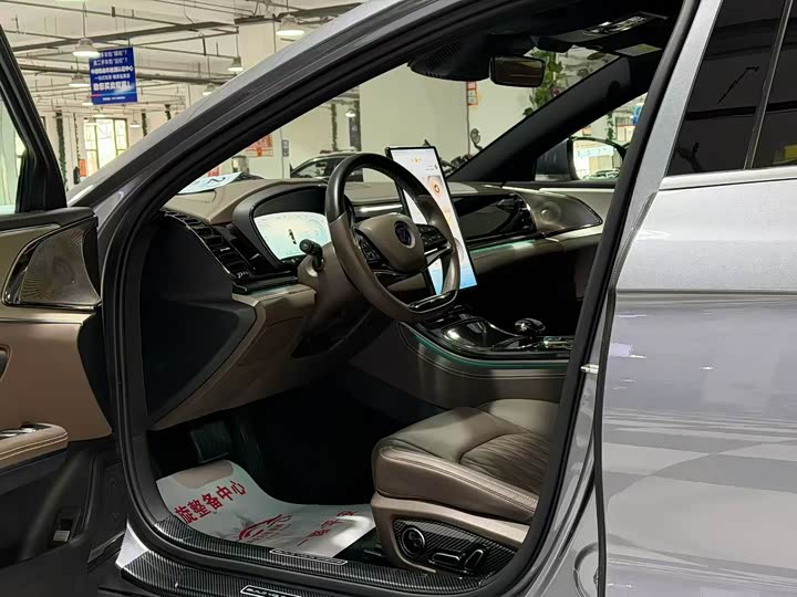 Фото 4 - BYD Han