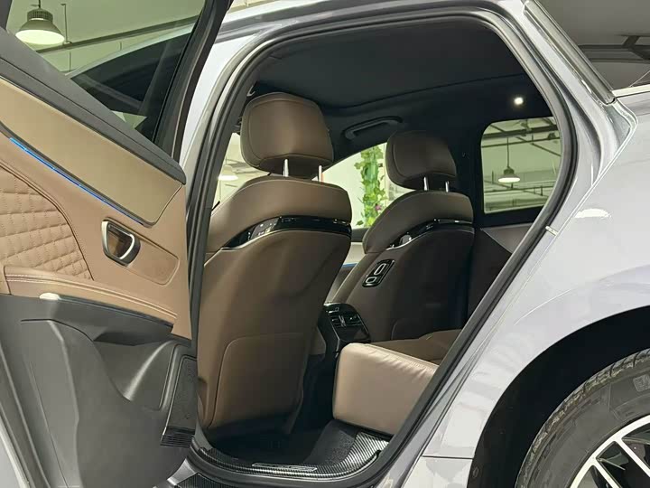 Фото 6 - BYD Han