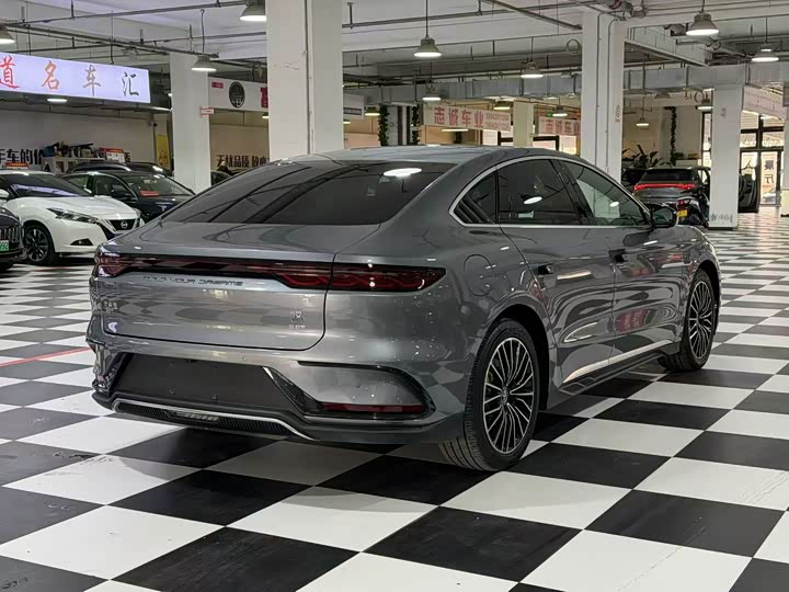 Фото 7 - BYD Han