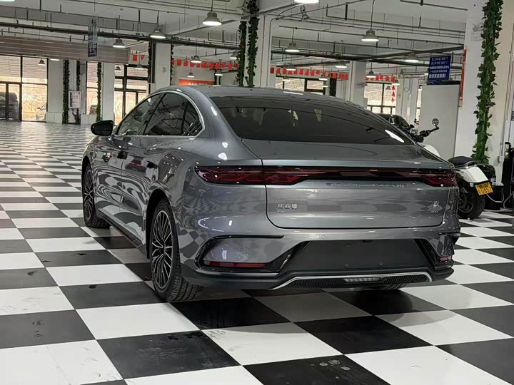 Фото 9 - BYD Han