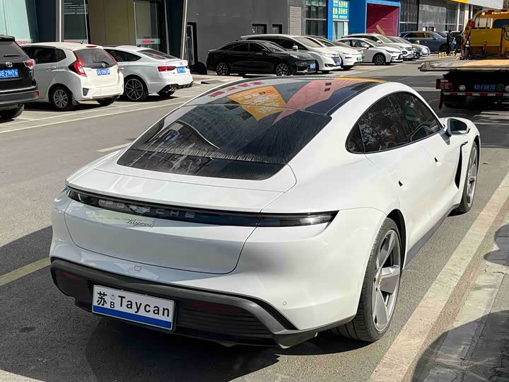 Фото 5 - Porsche Taycan