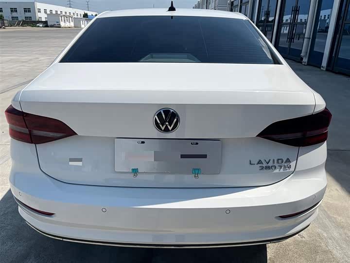 Фото 6 - Volkswagen Lavida