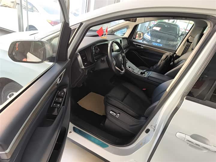 Фото 16 - GAC Trumpchi M8