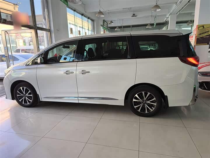 Фото 5 - GAC Trumpchi M8