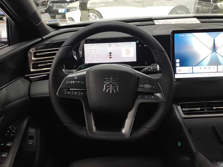 Фото 15 - BYD Qin L