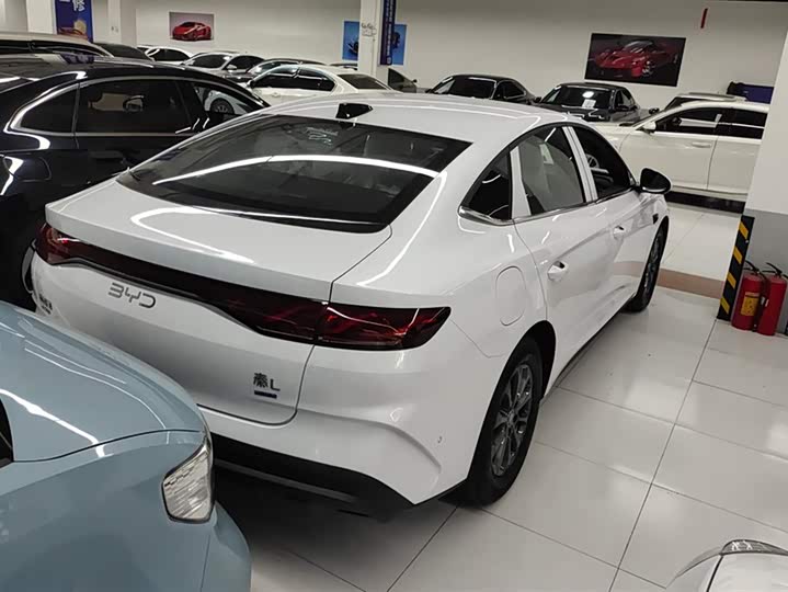 Фото 3 - BYD Qin L