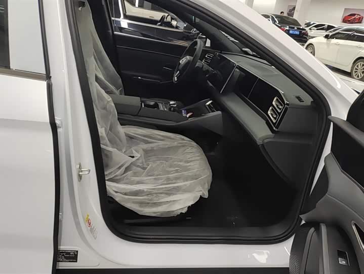 Фото 8 - BYD Qin L