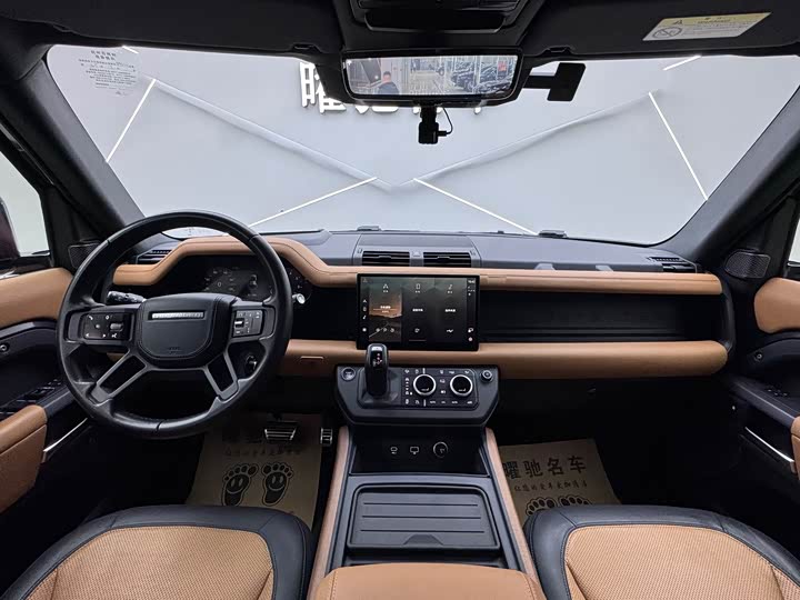 Фото 9 - Land Rover Defender