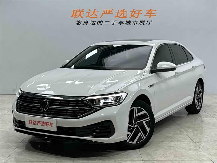 Фото 1 - Volkswagen Sagitar L