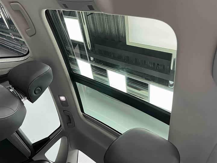 Фото 9 - Volkswagen Sagitar L