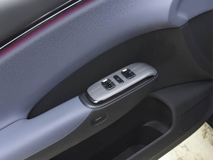 Фото 10 - XPeng G7