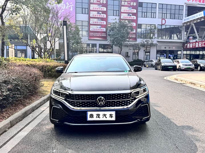 Фото 2 - Volkswagen Passat