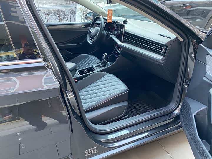 Фото 12 - Volkswagen Sagitar L