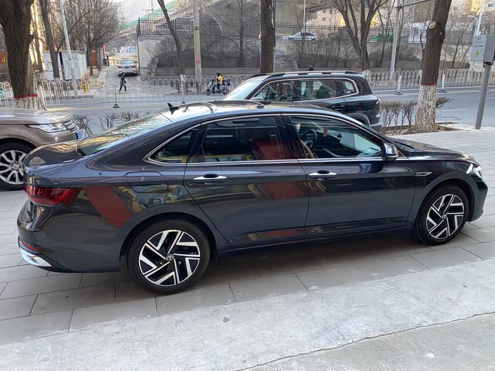 Фото 16 - Volkswagen Sagitar L