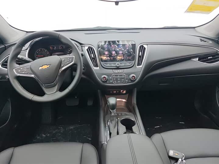 Фото 12 - Chevrolet Malibu XL