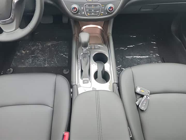 Фото 16 - Chevrolet Malibu XL